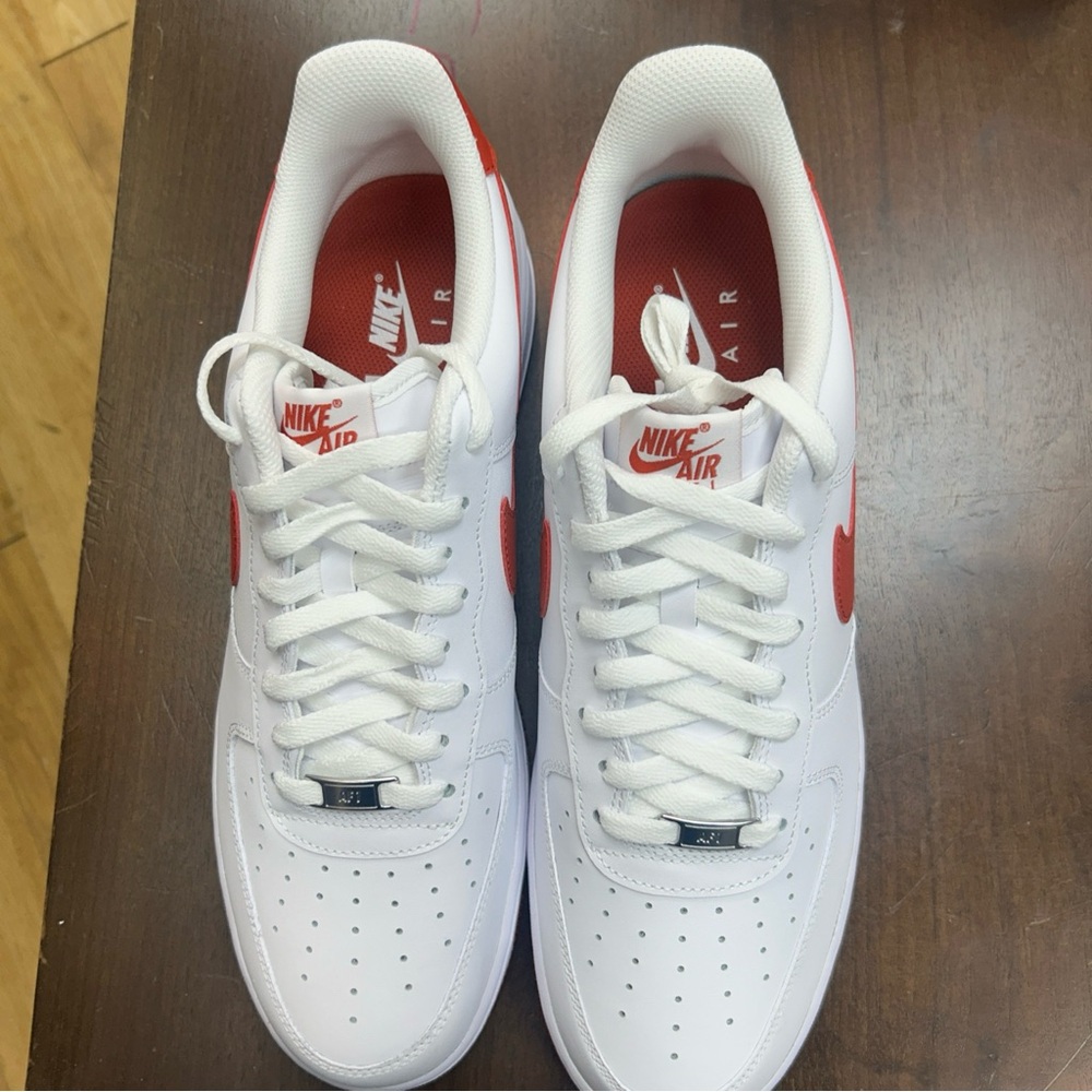 Nike Air Force 1 ( box no lid)